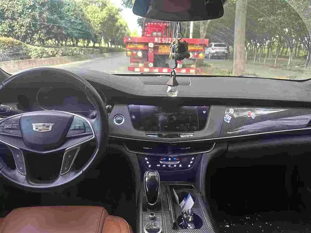 Cadillac CT6 — миниатюра 6