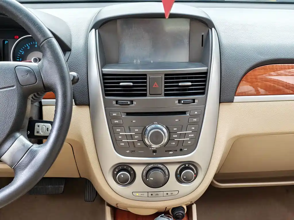 Buick Excelle — миниатюра 9