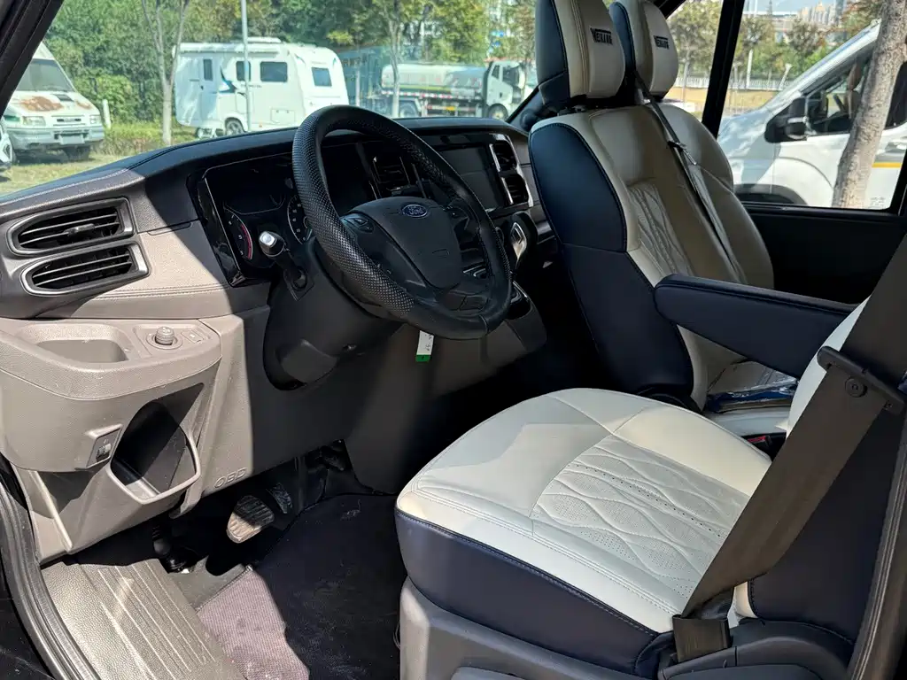 Ford Transit Custom — миниатюра 9