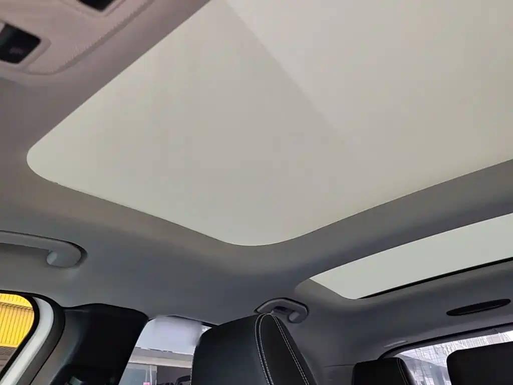 Mercedes-Benz GLA — миниатюра 18