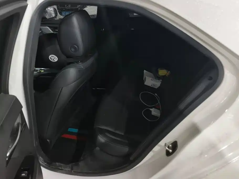 Cadillac CT4 — миниатюра 11