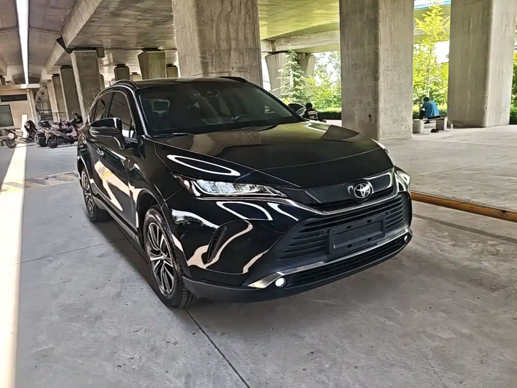 Toyota Harrier 2022 2.0L CVT Luxury