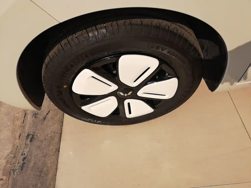 Wuling MINIEV — миниатюра 23