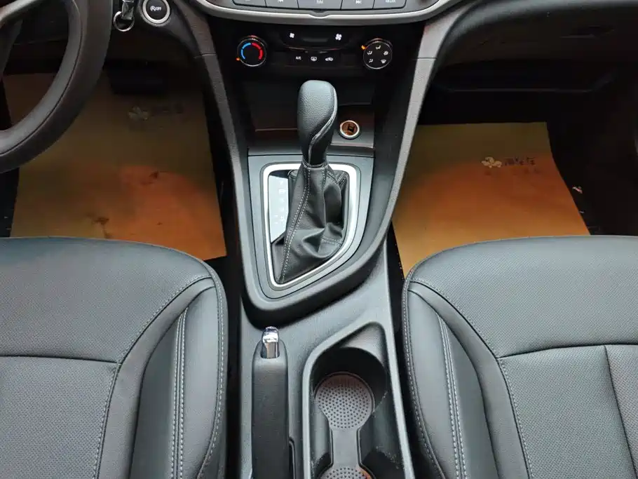 Buick Excelle — миниатюра 16