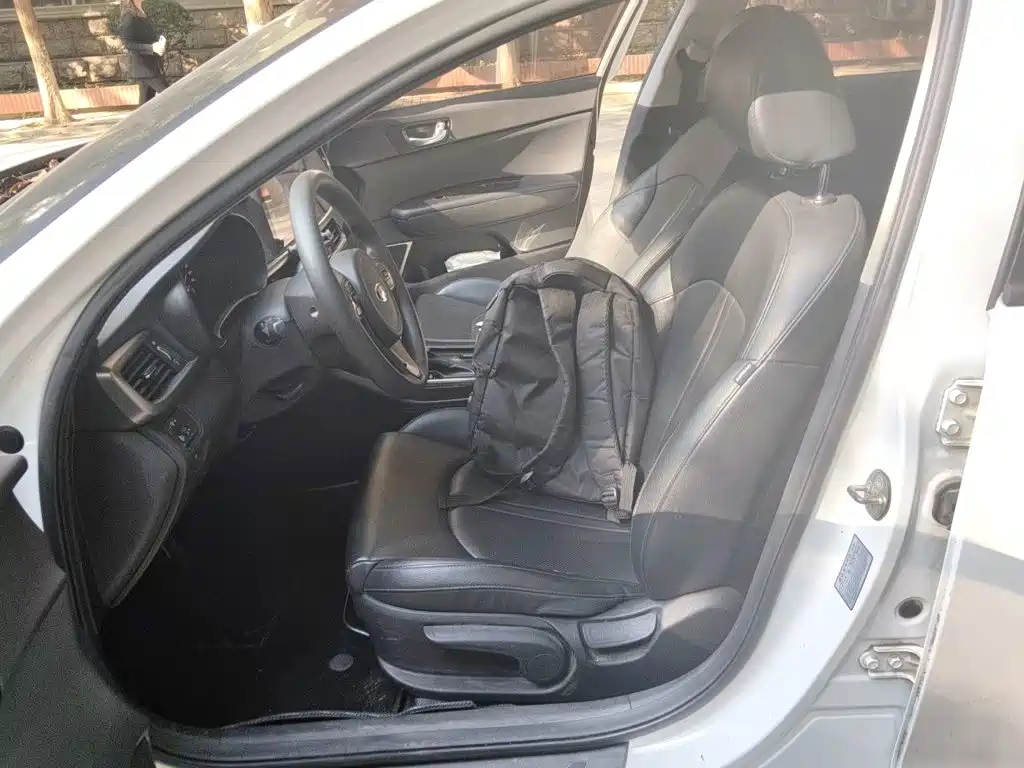 Kia K5 — миниатюра 8