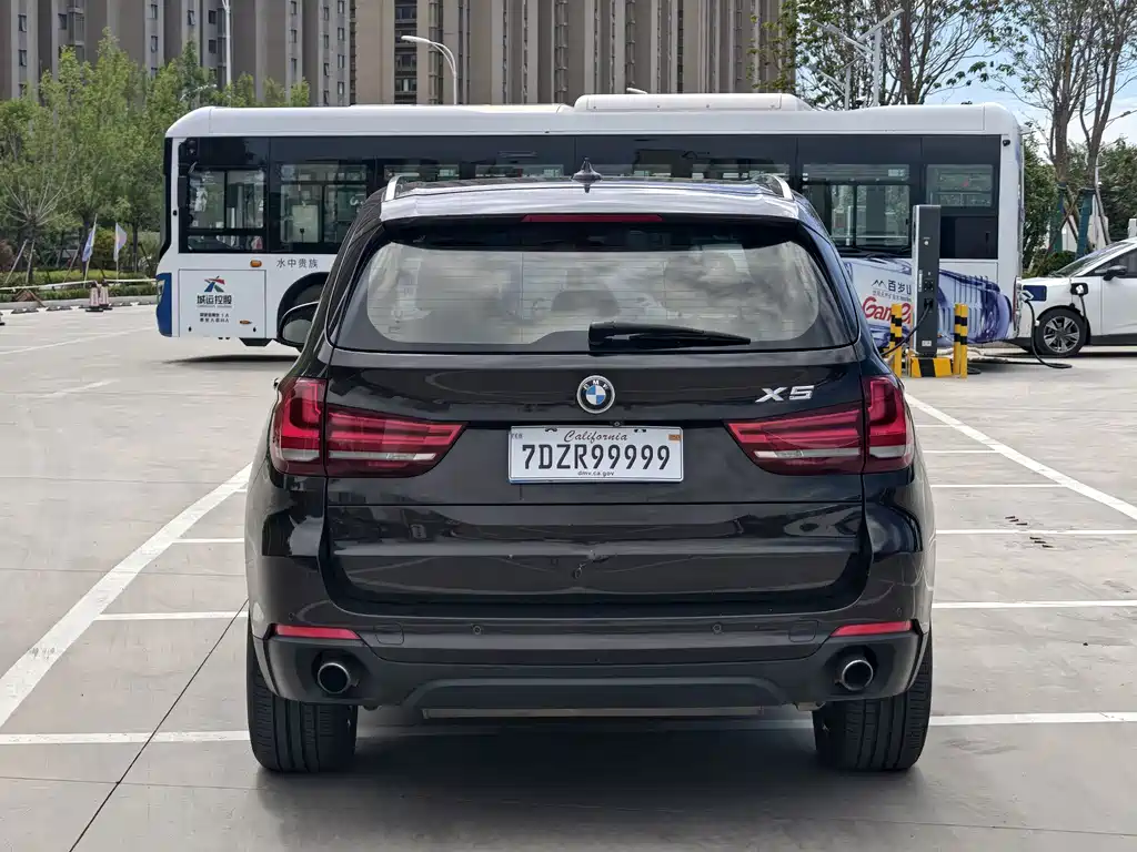 BMW X5 (Import) — миниатюра 5