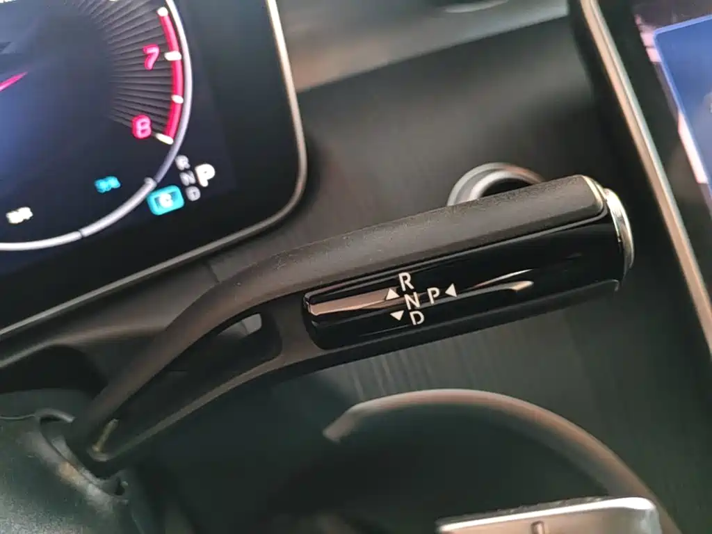 Mercedes-Benz C-Class — миниатюра 14