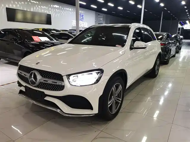 MERCEDES BENZ GLC