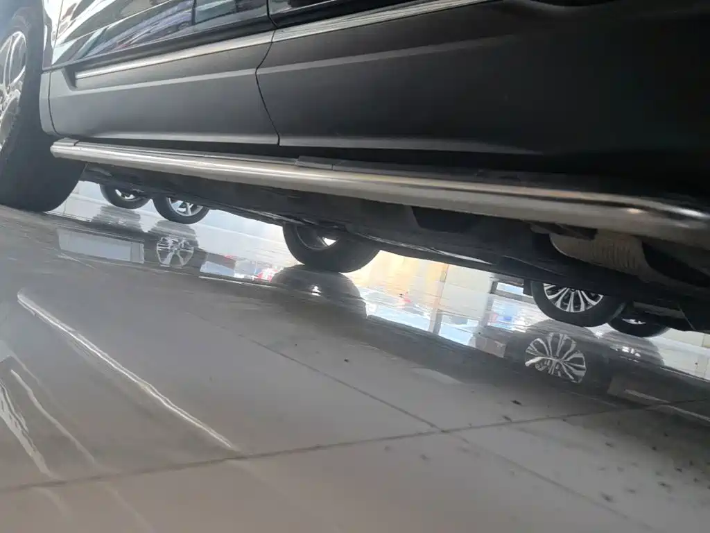 Ford Edge — миниатюра 22