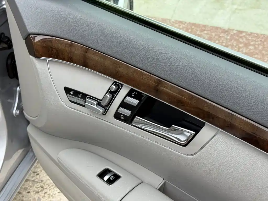 Mercedes-Benz S-Class — миниатюра 28