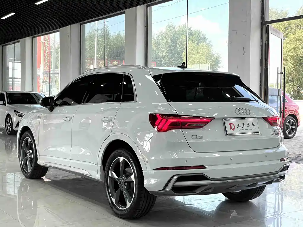 Audi Q3 2022 35 TFSI Fashion