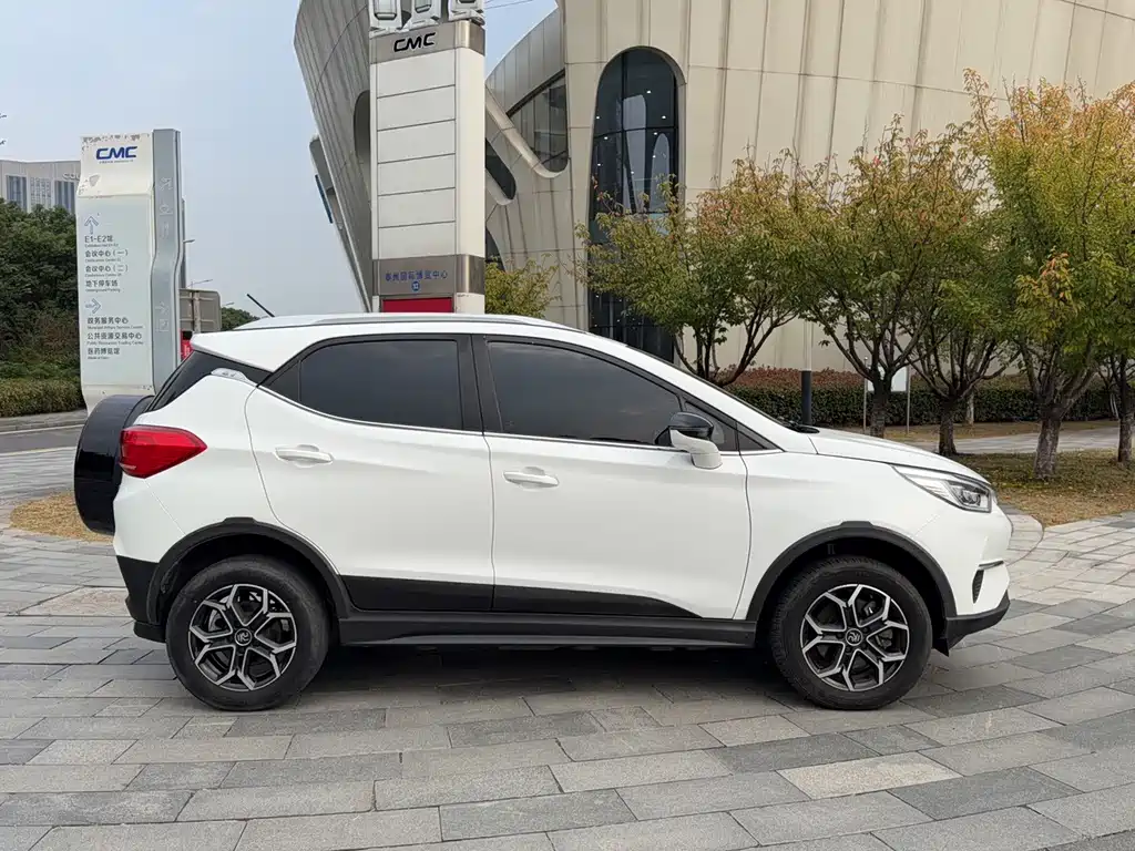 BYD Yuan Pro — миниатюра 4