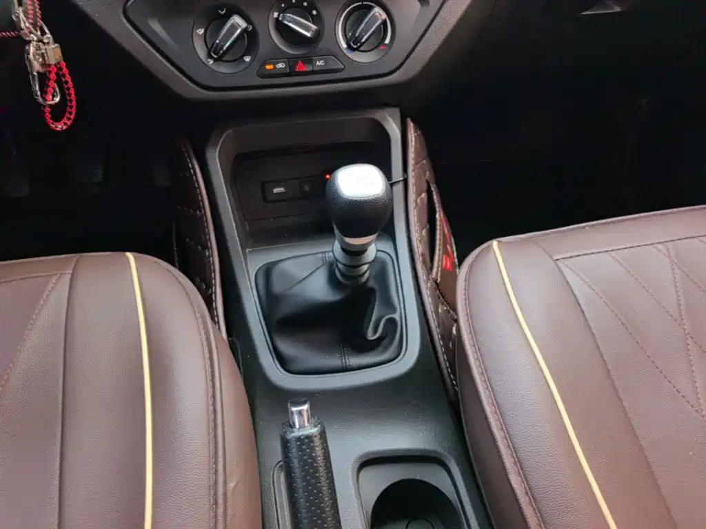 Wuling Hongguang — миниатюра 14