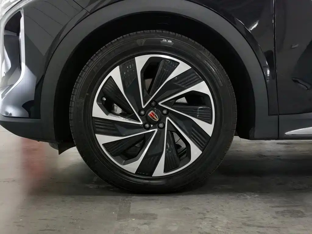 Hongqi Hongqi HS7 PHEV — миниатюра 17