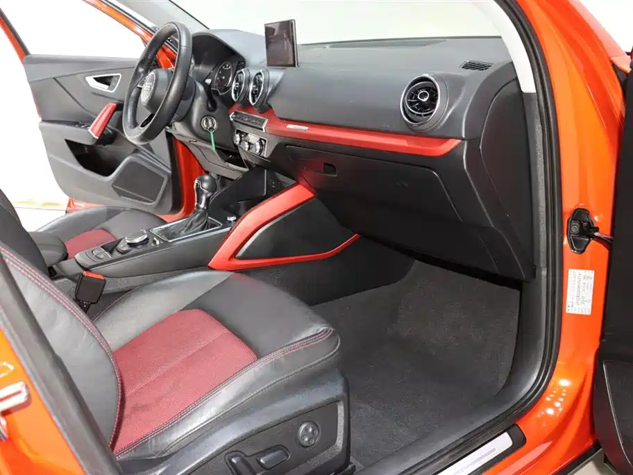 Audi Q2L 2018 35 TFSI Fashion VI