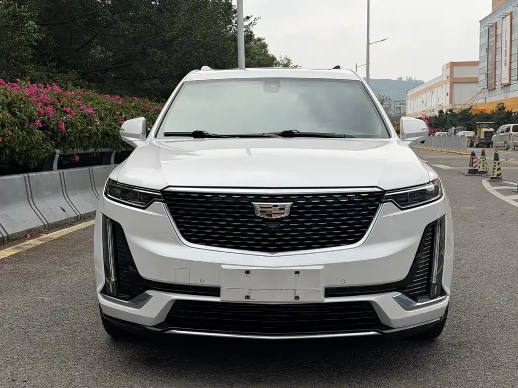 Cadillac XT6 2020 28T мест Luxury