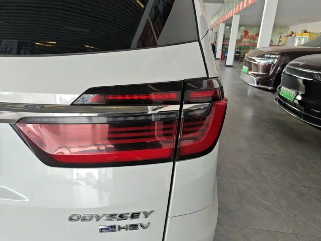 Honda Odyssey — миниатюра 8