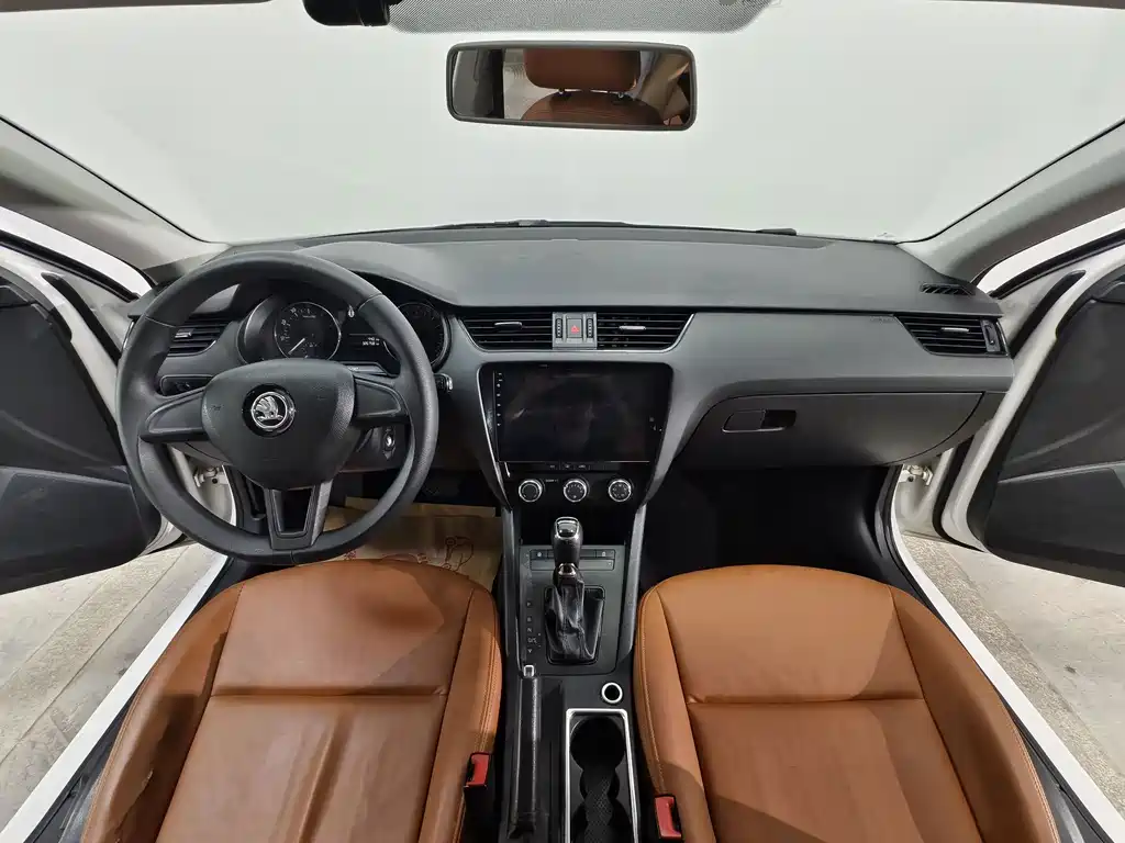 Skoda Octavia — миниатюра 9
