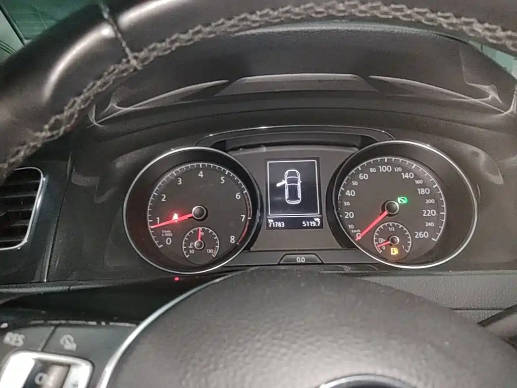 Volkswagen Golf — миниатюра 12