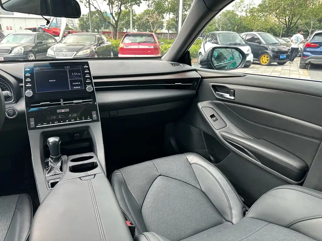 Toyota Avalon — миниатюра 18