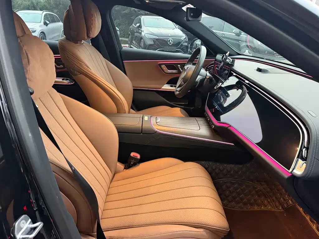 Mercedes-Benz E-Class — миниатюра 19