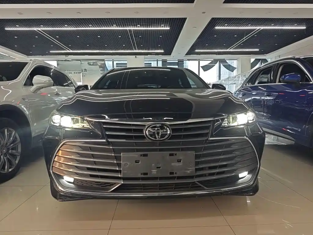 Toyota Avalon — миниатюра 3
