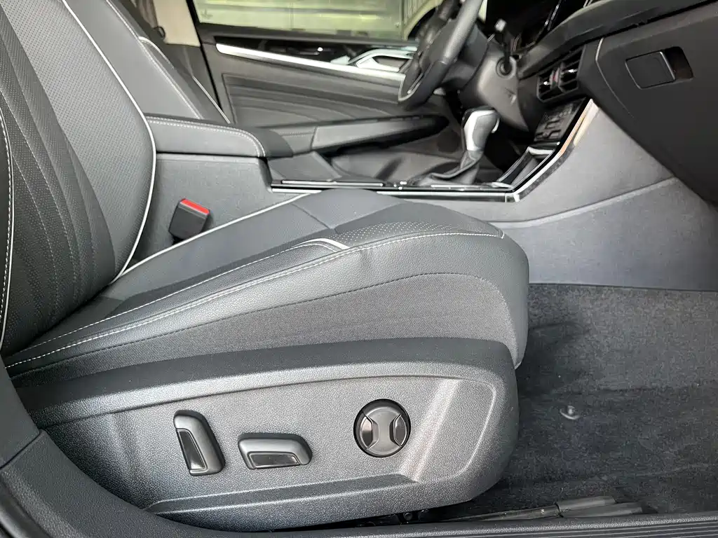 Volkswagen Passat — миниатюра 28