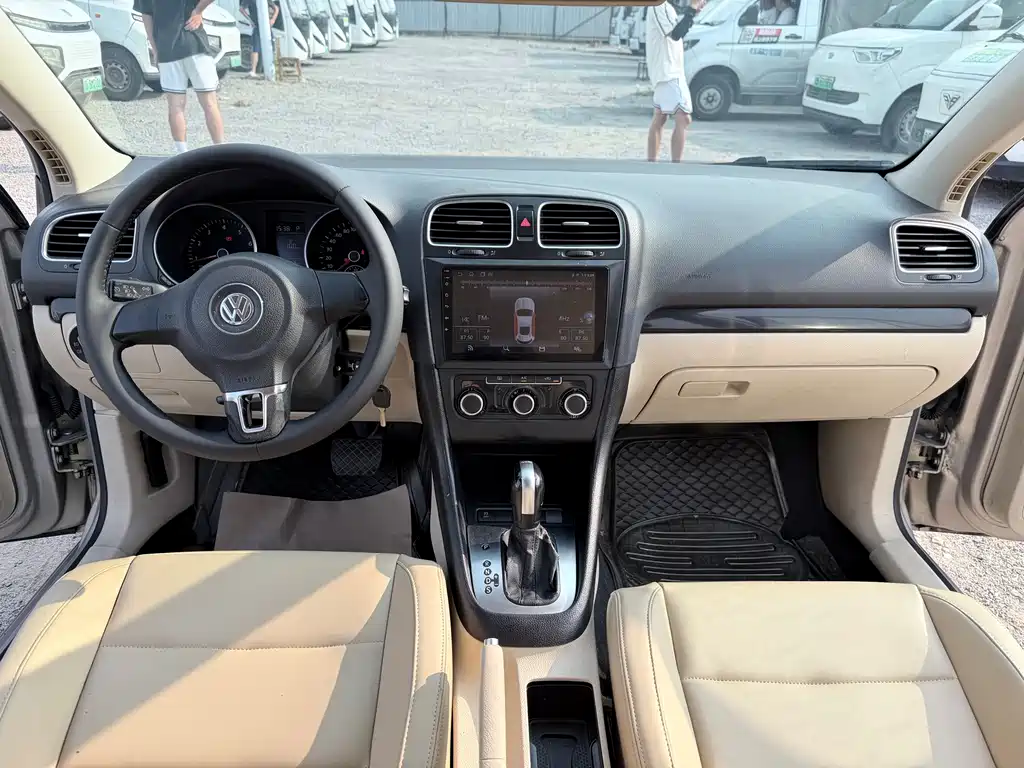 Volkswagen Golf — миниатюра 11