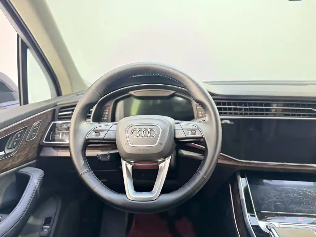 Audi Q7 — миниатюра 18