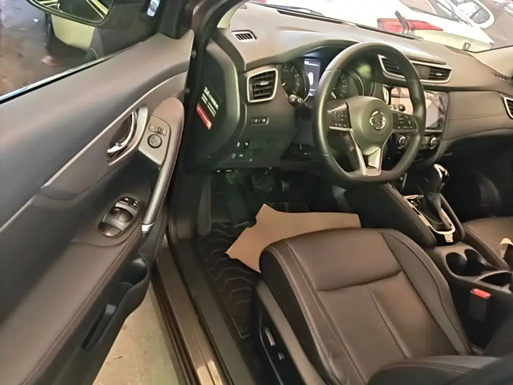 Nissan Qashqai — миниатюра 16