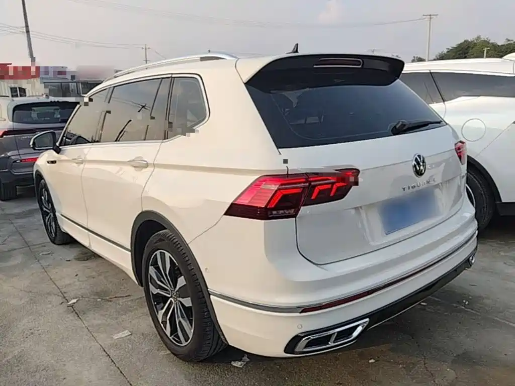Volkswagen Tiguan L — миниатюра 5