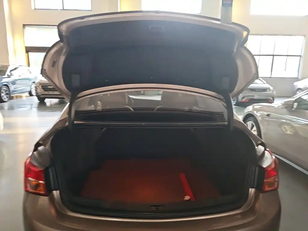 Buick Verano — миниатюра 19