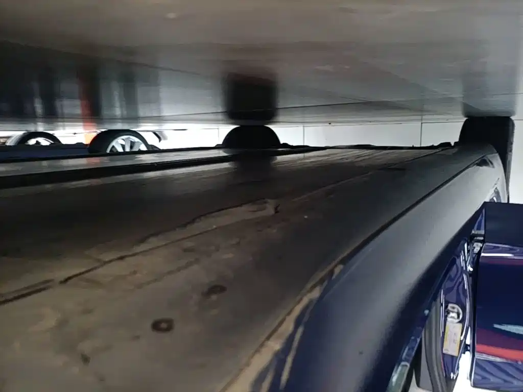 Tesla Model 3 — миниатюра 21