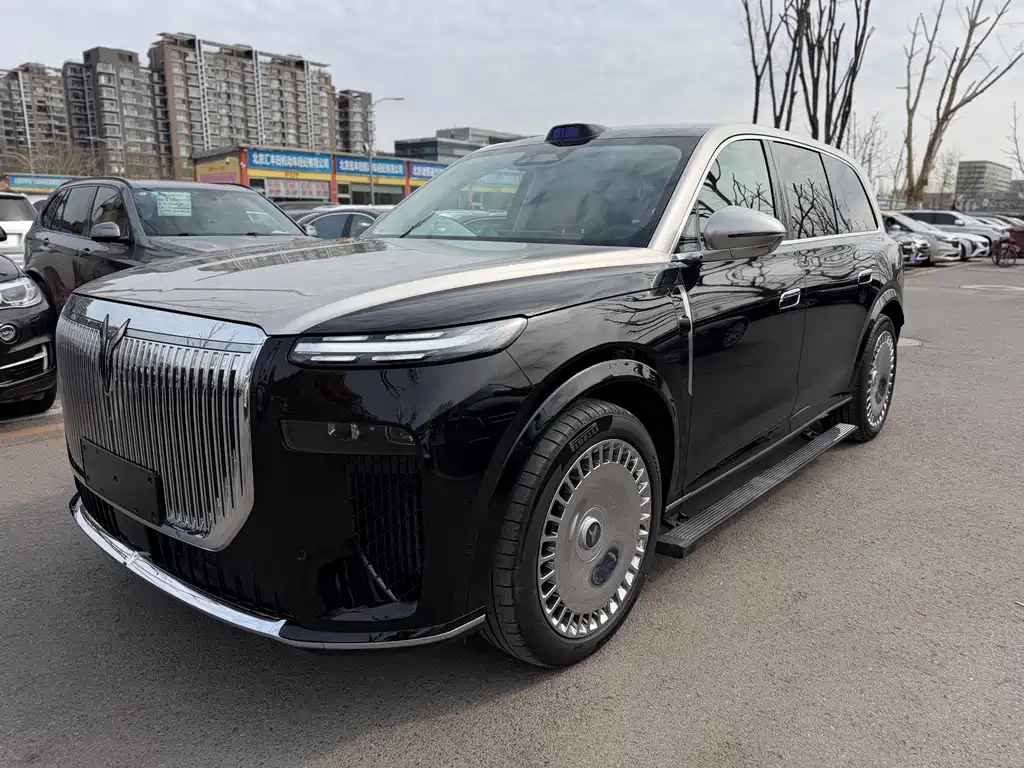 Voyah 岚图泰山 2025