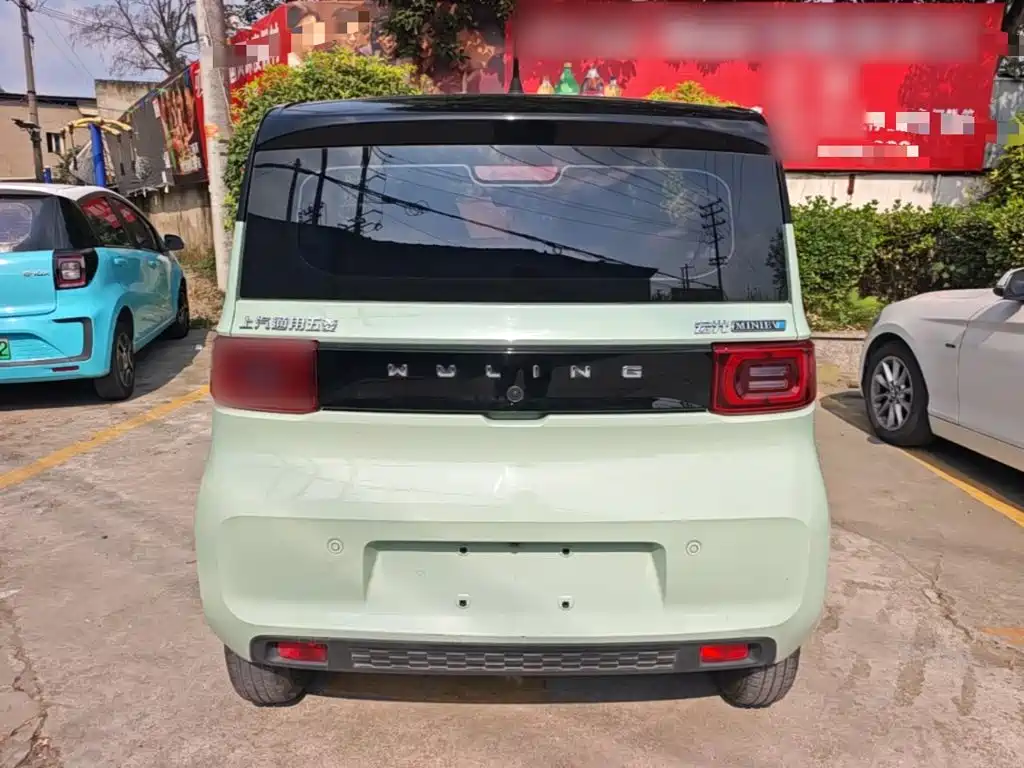 Wuling MINIEV — миниатюра 6
