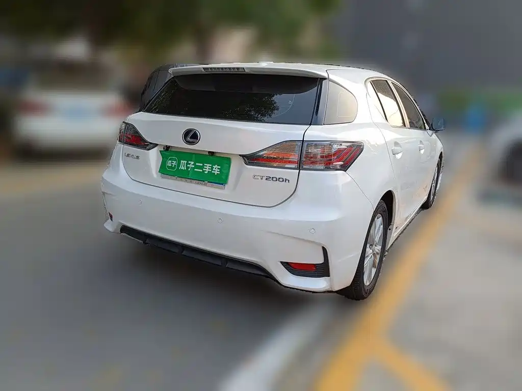 Lexus CT — миниатюра 4