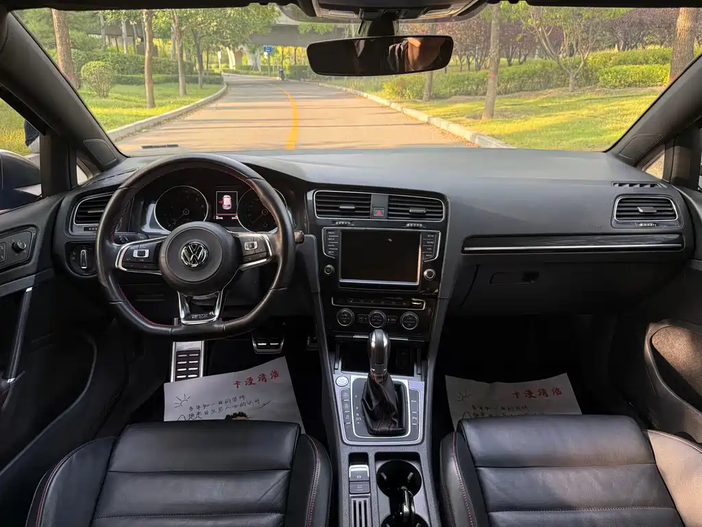 Volkswagen Golf GTI — миниатюра 25