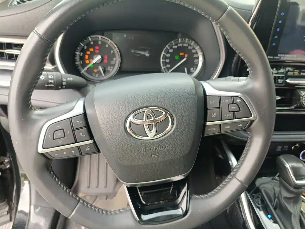 Toyota Highlander — миниатюра 11