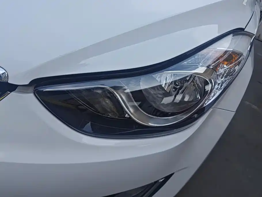 Hyundai Elantra Langdong — миниатюра 5