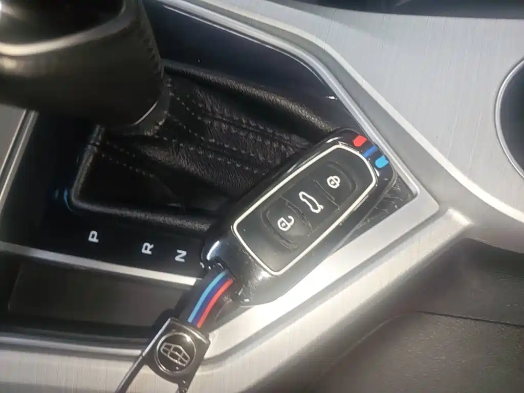 Geely Vision — миниатюра 9