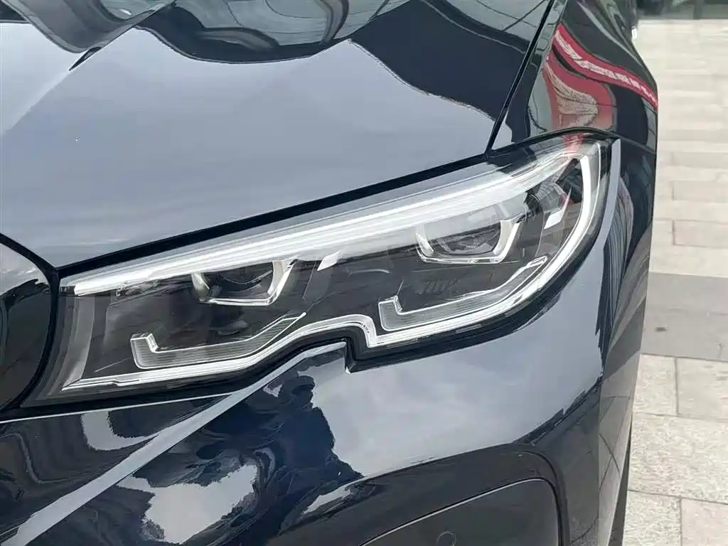 BMW 3 Series — миниатюра 9