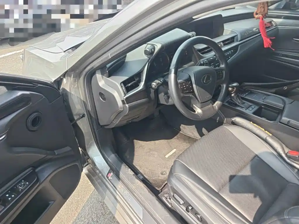 Lexus ES — миниатюра 16