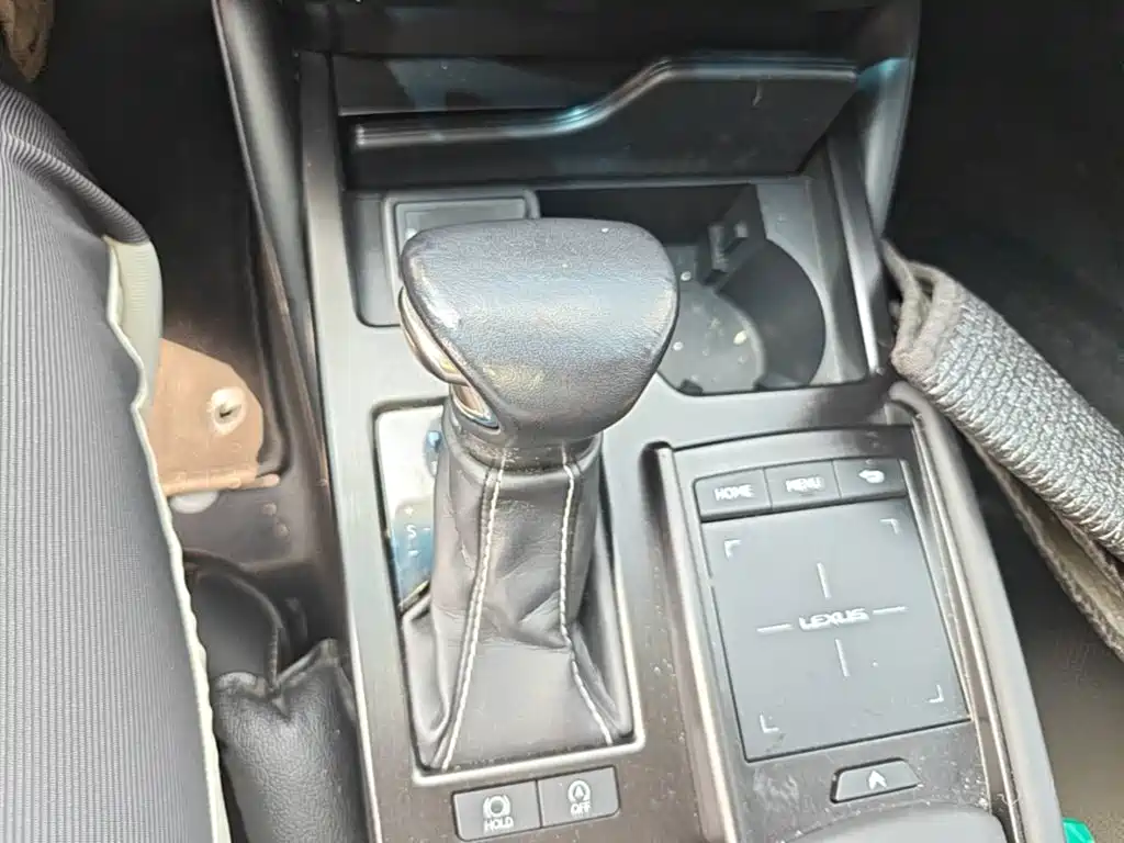 Lexus ES — миниатюра 14
