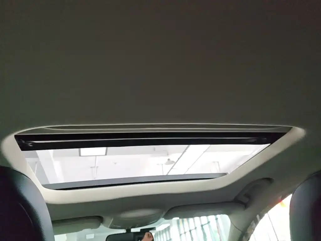 Ford Mondeo — миниатюра 18