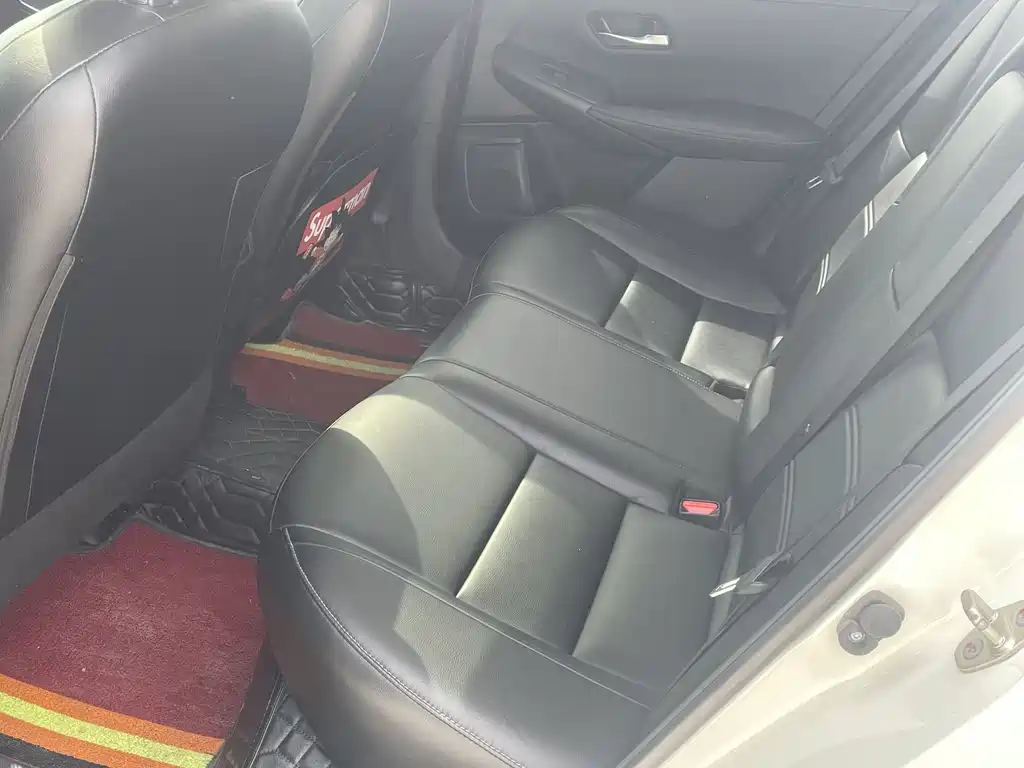 Nissan Sylphy 2021 1.6L XL CVT Enjoy