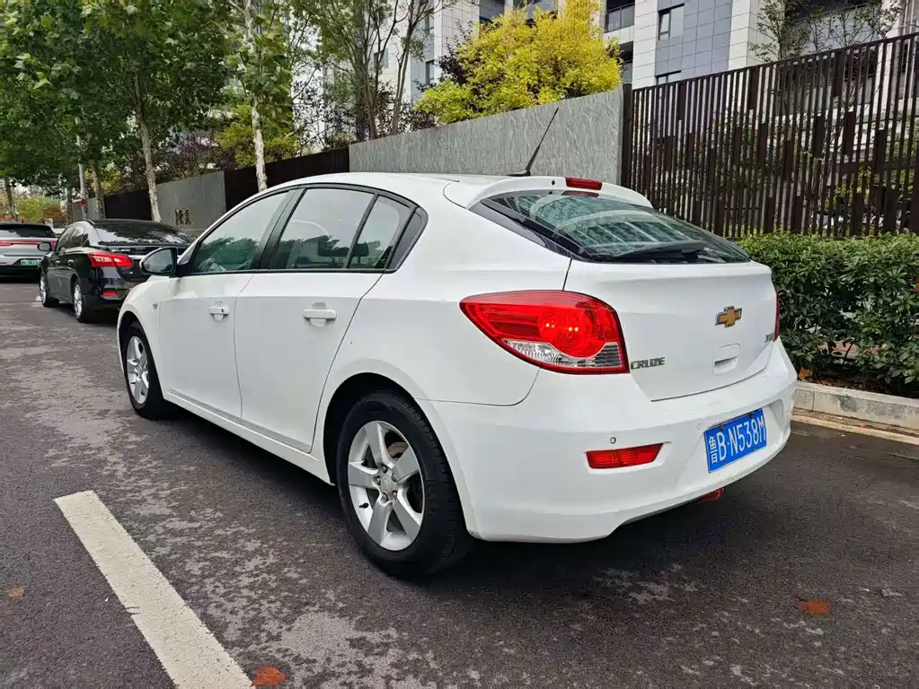 Chevrolet Cruze — миниатюра 5