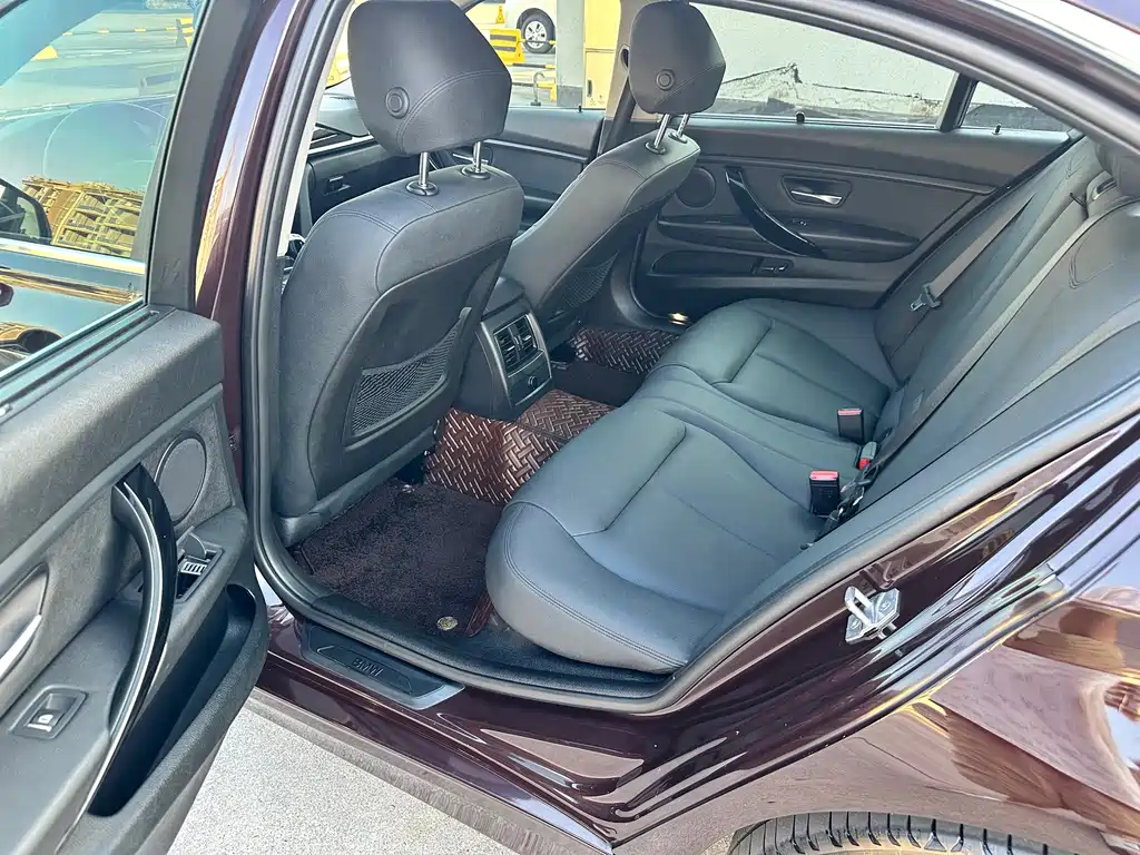 BMW 3 Series — миниатюра 11