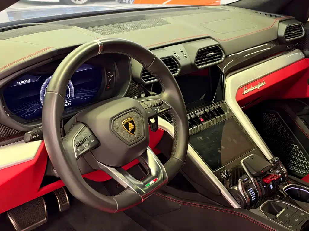 Lamborghini Urus — миниатюра 6