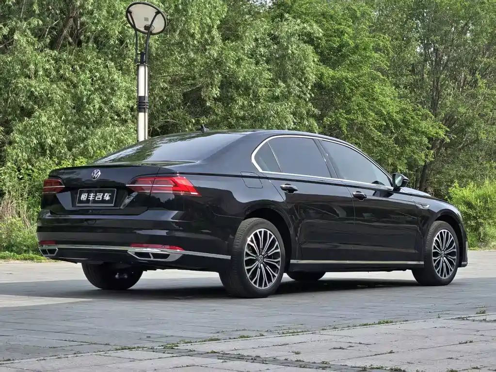 Volkswagen Phideon 380TSI Luxury Edition, фото 5
