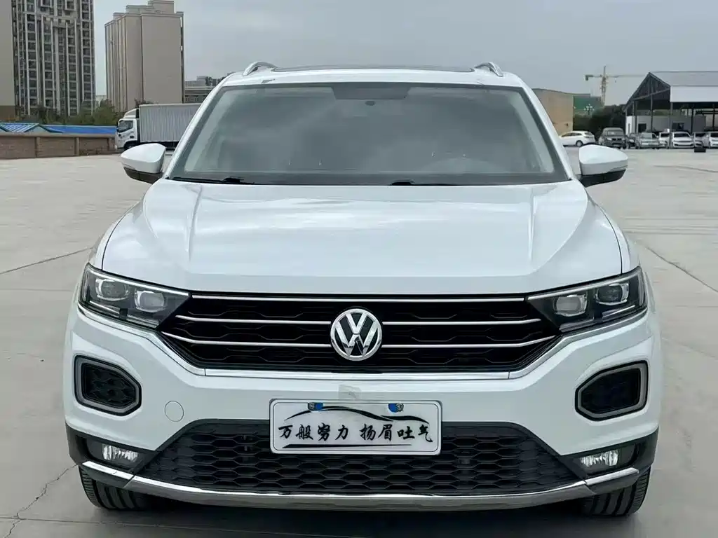 Volkswagen T-Roc — миниатюра 2